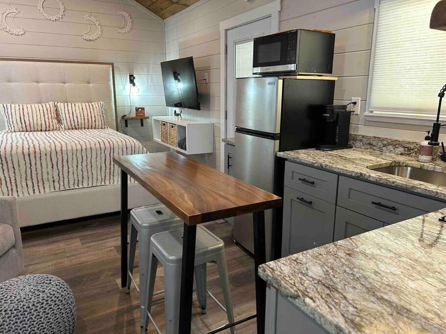Blissful Nook Tiny Home ~ Cozy Retreat W/ Hot Tub; Near Town And Deep Creek Bryson City Eksteriør billede