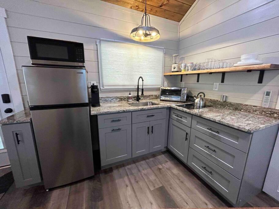 Blissful Nook Tiny Home ~ Cozy Retreat W/ Hot Tub; Near Town And Deep Creek Bryson City Eksteriør billede