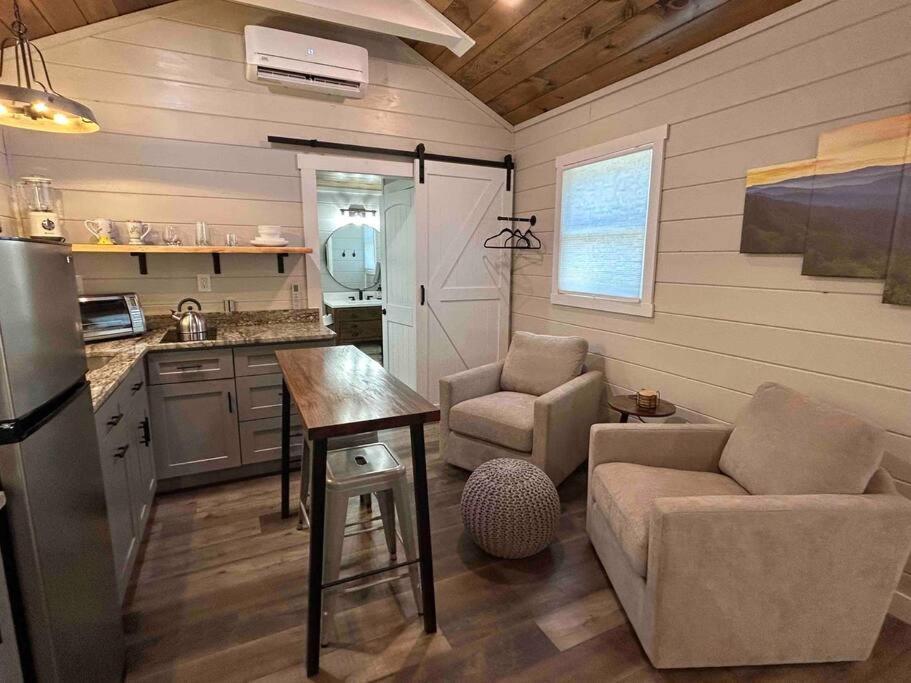 Blissful Nook Tiny Home ~ Cozy Retreat W/ Hot Tub; Near Town And Deep Creek Bryson City Eksteriør billede